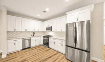 5 Jacqueline Way, North Babylon, NY 11703