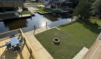 4021 Blue Jay St, Bay St. Louis, MS 39520