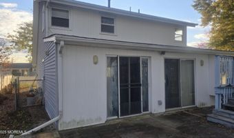 131 Veeder Ln, Bayville, NJ 08721