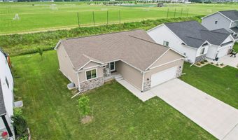 1819 8th Ave SE, Altoona, IA 50009