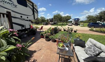 104 Augusta Cir, Aransas Pass, TX 78336