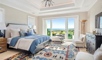 71 Cliff Dr, Narragansett, RI 02882