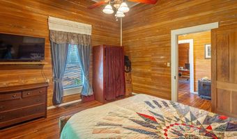 100 14th St, Apalachicola, FL 32320