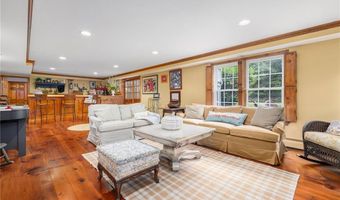 150 Delta Dr, North Kingstown, RI 02874