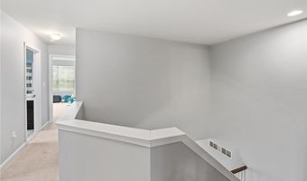301 Redclover Ln, Allentown, PA 18104