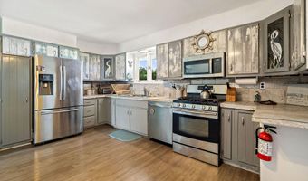 1041 Bayview Ave, Bayville, NJ 08721