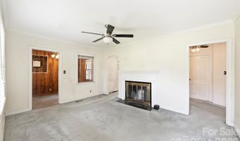 1211 Woodland Dr, Charlotte, NC 28205