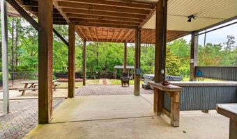 43 Fiber St, Bay St. Louis, MS 39520
