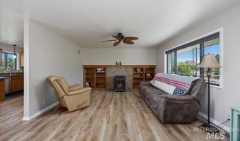 1030 Clear Creek Dr, Buhl, ID 83316