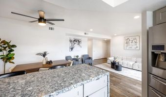 440 Citracado Pkwy 5, Escondido, CA 92025