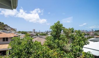 3533 Hinahina St, Honolulu, HI 96816