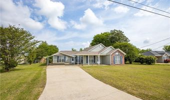 15 Wheatfield Dr, Fort Mitchell, AL 36856