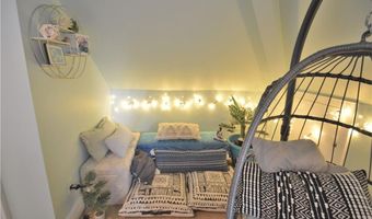 398 Wolcott Ave 9, Middletown, RI 02842