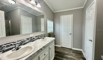 55744 HOLIDAY Cir, Astor, FL 32102