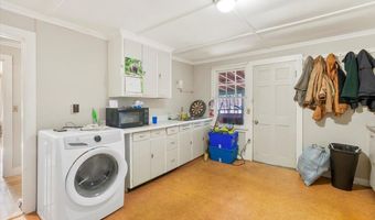 126 Washington Ave, Bennington, VT 05201