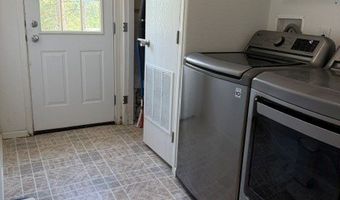 1224 Woodside Rd, Cascade, ID 83611