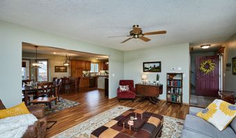 1002 SE 8th St, Ankeny, IA 50021