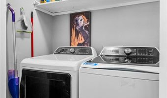 3211 Cardinal Creek Cir A & B, Bentonville, AR 72712