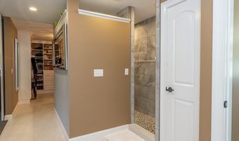 32 Allen Rd, Billerica, MA 01821