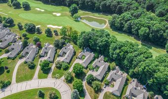 2736 Aspen Ct, Ann Arbor, MI 48108