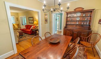 461 Circle Dr, Abingdon, VA 24210