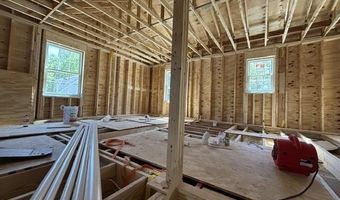 319 Chester Knoll Dr, Bennington, VT 05201