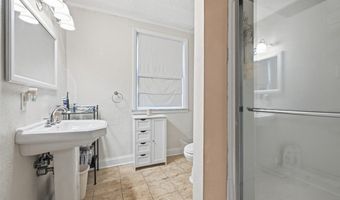 110 S 13th St, Airville, PA 15203