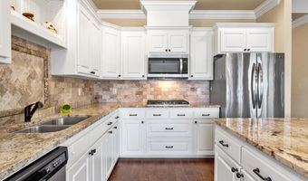 8272 Valencia Ct, Baton Rouge, LA 70820