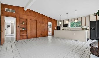 909 Lynnwood Ct, Bartlesville, OK 74006