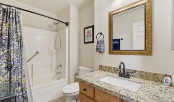 3180 E GLENEAGLE Dr, Chandler, AZ 85249