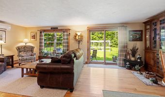 1 Castle View Ln, Belgrade, ME 04917