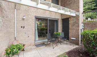 4 DUDLEY Ct, Bethesda, MD 20814