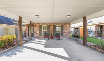 111 Acacia Ln, Abbeville, LA 70510