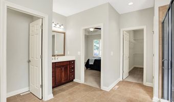 4498 Nottinghill Dr, Avon, IN 46123