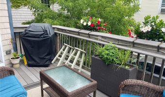 4 Hammond St 5, Newport, RI 02840