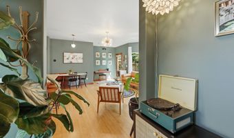 62 N Mountain Ave, Ashland, OR 97520