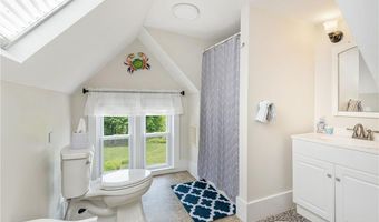 7 Prospect Ave, Narragansett, RI 02882