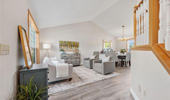 9258 Tyne Ln, Inver Grove Heights, MN 55077