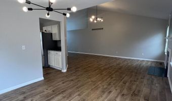 3381 Cromwell Rd, Ann Arbor, MI 48105