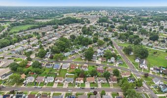 16 PARK Dr, Bellmawr, NJ 08031