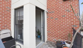 181 E REED Ave 304, Alexandria, VA 22305