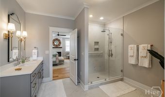 261 Highpointe Ln, Athens, GA 30606