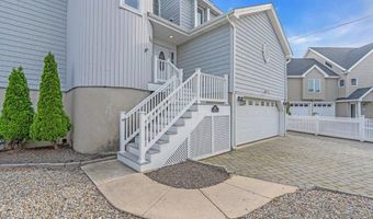 267 Cypress Dr, Bayville, NJ 08721