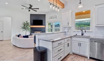 203 Katie Cir, Shreveport, LA 71107