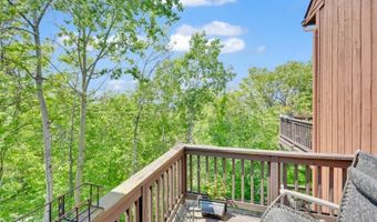 2 Port Royal Dr 4, Alloway, NJ 07462