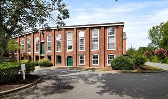 40 Web Ave 101, North Kingstown, RI 02852