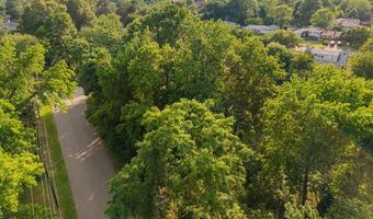 7054 CANTERBURY Ln, Alexandria, VA 22306