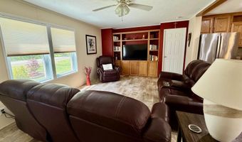1 Pine Cone Dr, Alfred, ME 04002