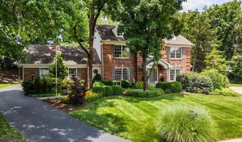 14 Cambridge Circle Ct, Ballwin, MO 63011