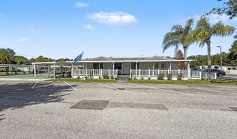 58 Leisure Dr, Auburndale, FL 33823